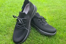 Krásné nové černé sneakers tenisky vel. 37 - 41